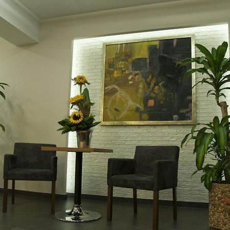 Hotel Vis A Vis Oleśnica Εξωτερικό φωτογραφία